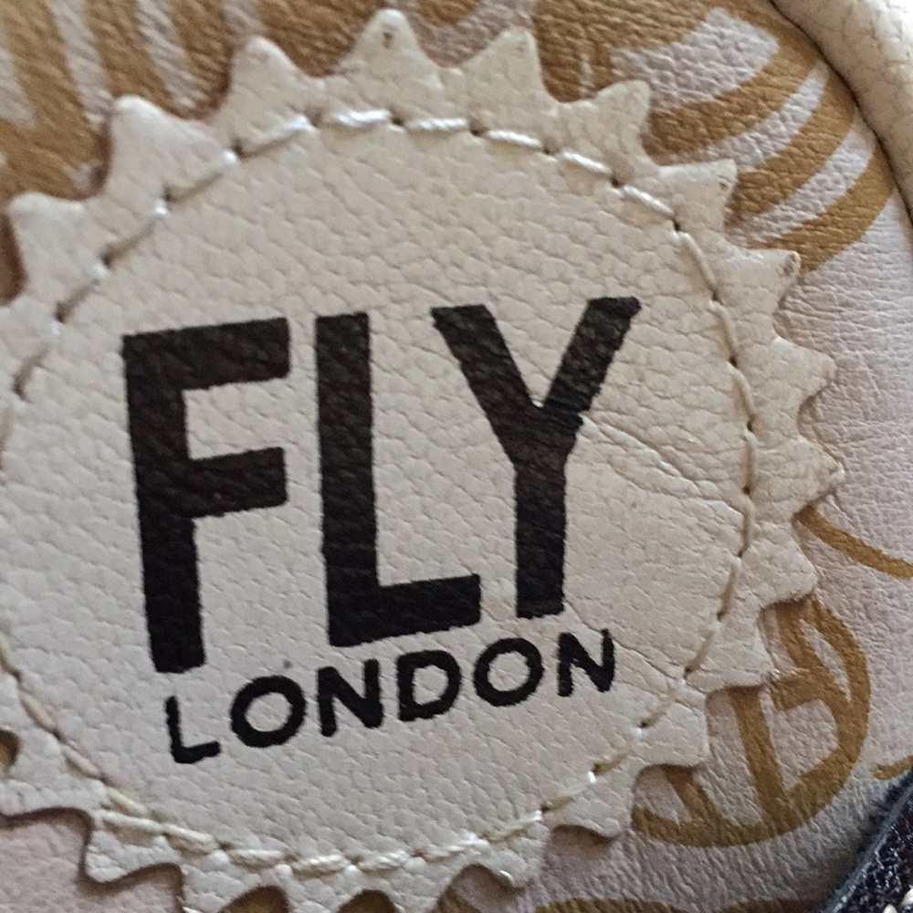 Fly London sandals Yula Leather Wedge - Picture 2 of 12